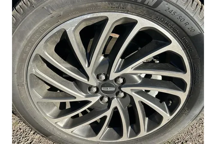 $25997 : Lincoln Nautilus 2020 Reserv image 6