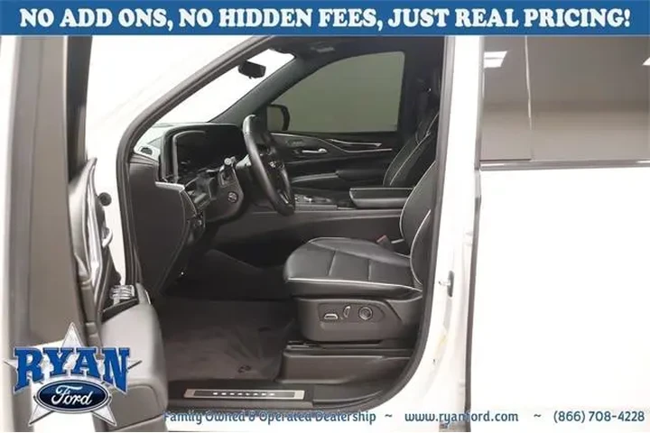 Cadillac Escalade 2023 4x4 S image 10