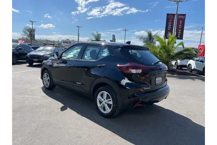 $20181 : Nissan Kicks Play 2025 S 4dr image 4