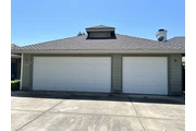 Garage doors thumbnail