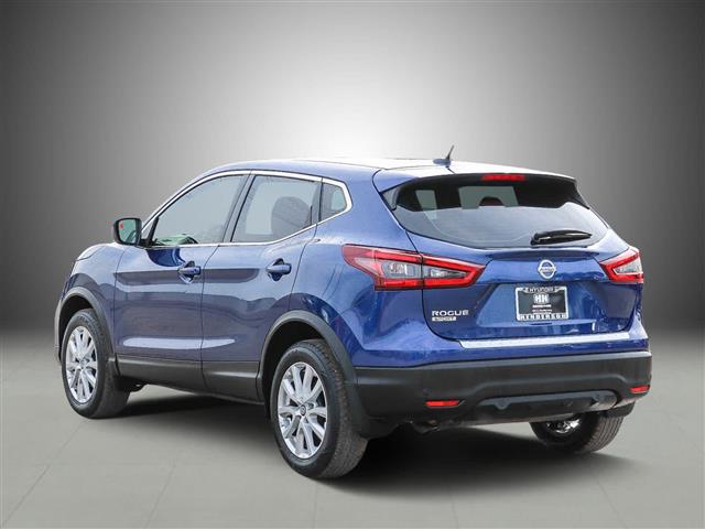 $17300 : Pre-Owned 2020 Nissan Rogue S image 6