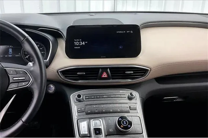 $25990 : Hyundai SANTA FE 2023 AWD SE image 6