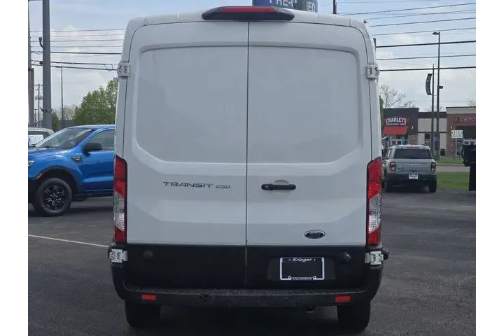 $20147 : Ford Transit 2019 250 3dr LW image 10