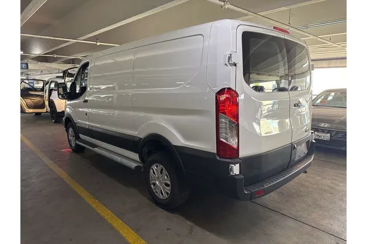 $30995 : Ford Transit 2024 250 3dr SW image 4