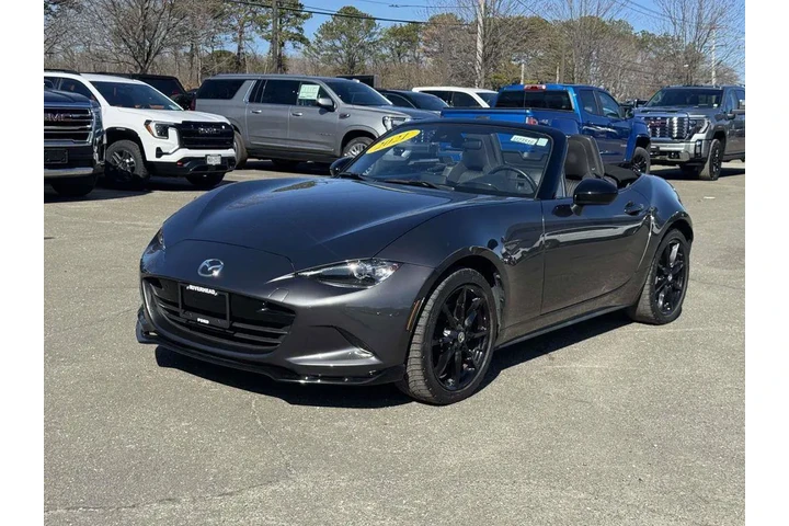 $23635 : Mazda MX-5 Miata 2021 Club 2 image 1