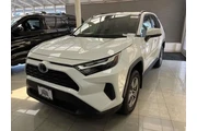$30828 : Toyota RAV4 2023 AWD XLE 4dr thumbnail
