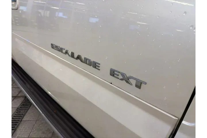 $5995 : Cadillac Escalade EXT 2002 A image 3