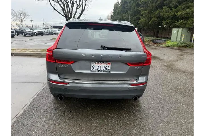$23500 : Volvo XC60 2021 AWD T6 Momen image 4
