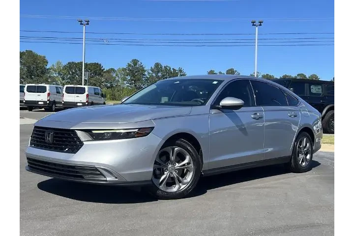 $25994 : Honda Accord 2024 EX 4dr Sed image 2