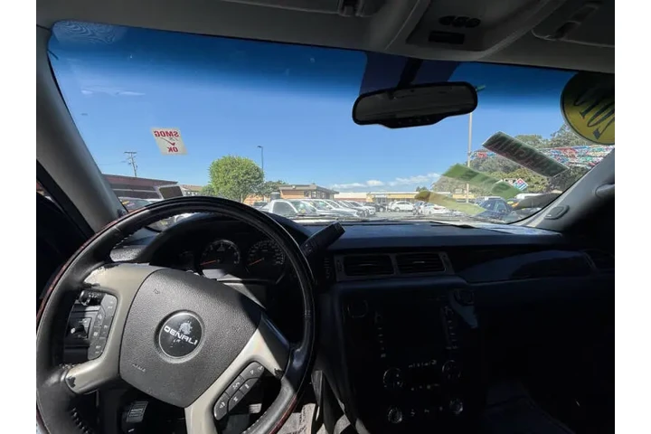 $13999 : 2010 GMC Yukon Denali image 8