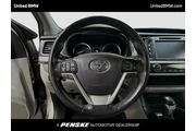 $25495 : Toyota Highlander 2019 XLE 4 thumbnail
