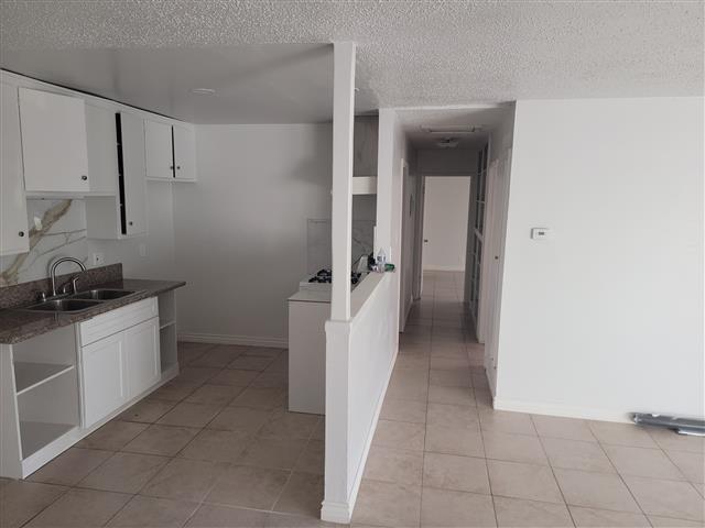 $2750 : APARTMENT FOR RENT image 3