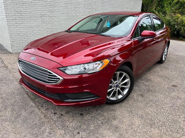 $7000 : 2017 Ford Fusion SE Ecoboost image 2