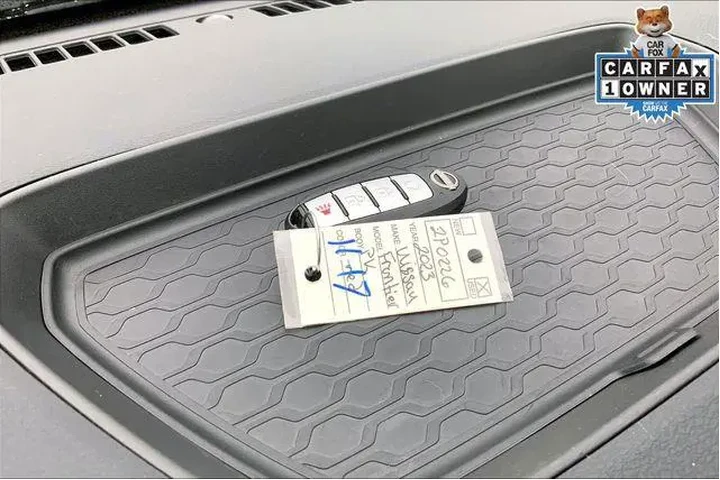 $31989 : Nissan Frontier 2023 4x4 S 4 image 10