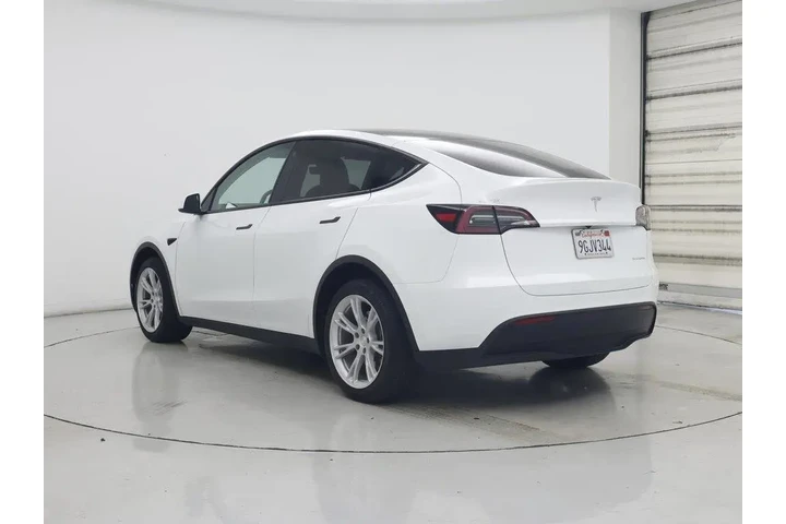 $35998 : Tesla Model Y 2023 AWD Long image 2