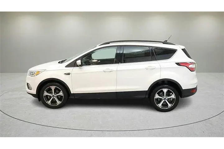 $10337 : Ford Escape 2018 SEL 4dr SUV image 5