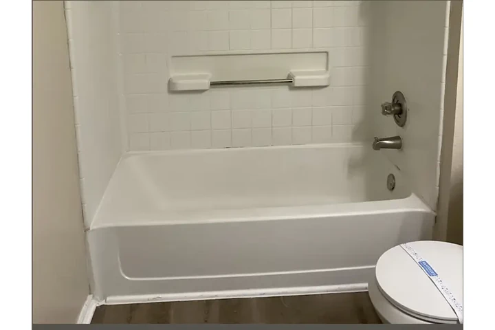 $1300 : Low income single family house image 8