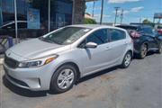 $11900 : 2017 Forte5 LX thumbnail