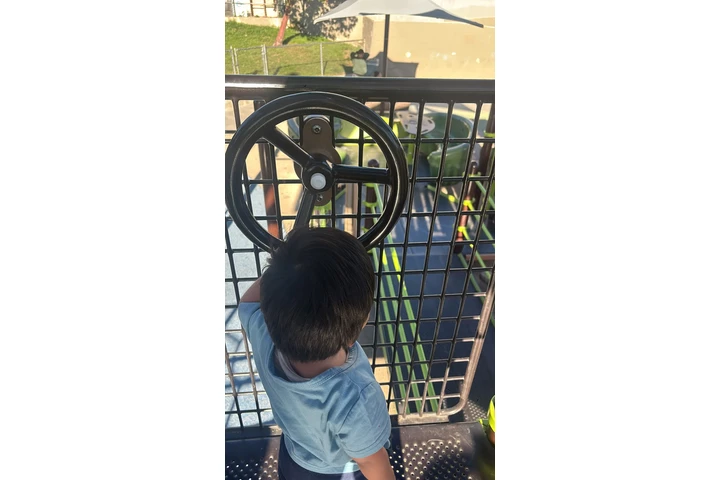 Cuido niños de 1-8 añitos image 1