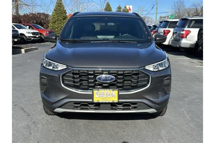 $23500 : Ford Escape 2023 AWD ST-Line image 2