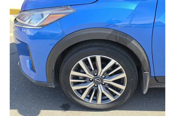 $17652 : Nissan Kicks 2024 SV 4dr Cro image 7