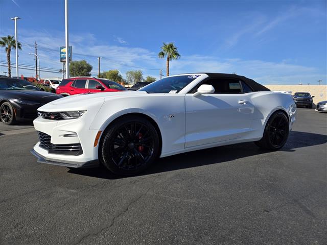 $53741 : Pre-Owned 2024 Camaro 2SS image 2