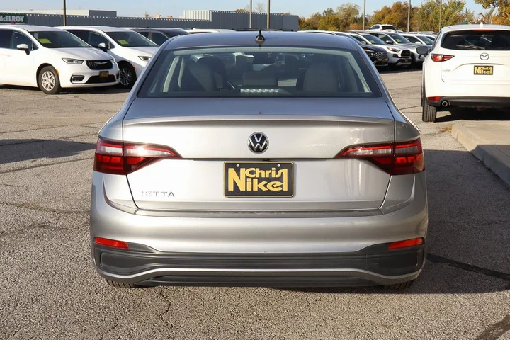 $18388 : 2024 Jetta S image 5