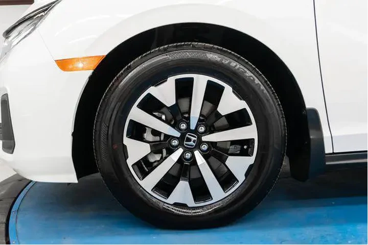 $40000 : Honda Odyssey 2025 EX-L 4dr image 2