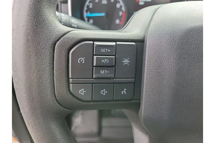$28000 : Ford F-150 2023 4x2 XL 4dr S image 5