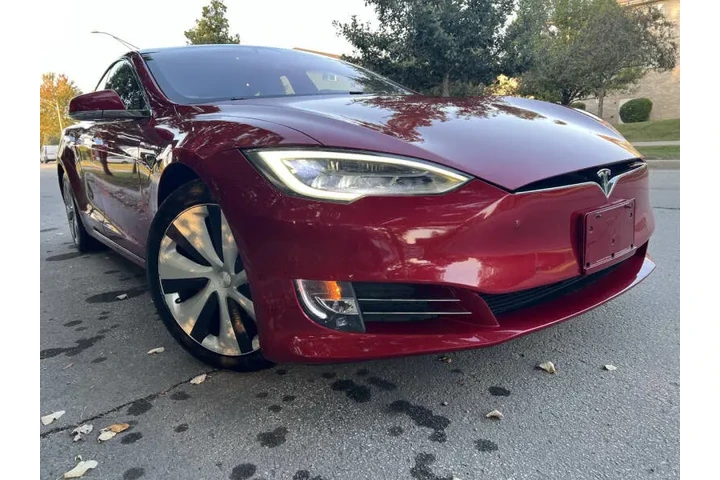 $26995 : 2020 Model S Performance image 3