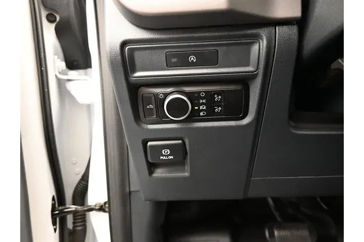 $34994 : Ford F-150 2025 4x2 XL 2dr R image 8