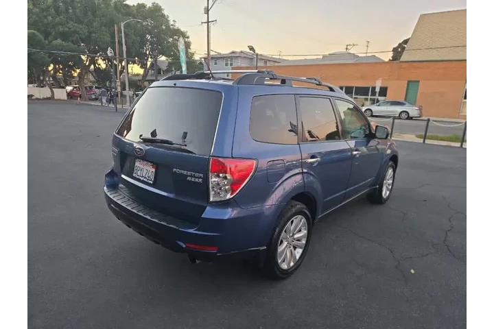 $10995 : 2013 Forester 2.5X Premium image 6