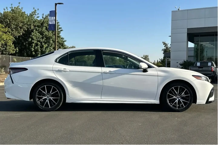 $21000 : Toyota Camry 2023 SE 4dr Sed image 9