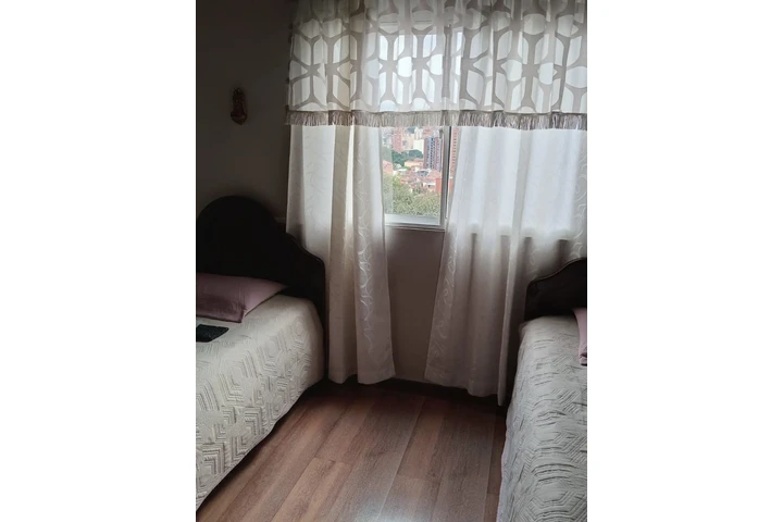 $335000000 : VENDO COMODO  AP. VILLAHERMOSA image 8