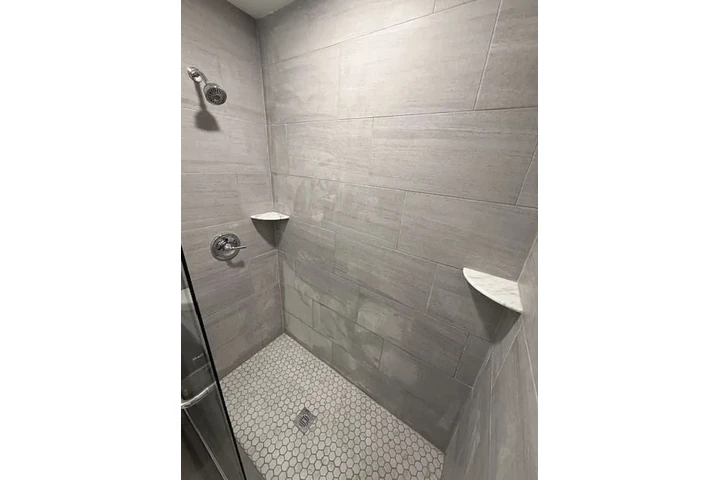 $2200 : Discover comfort and style image 9