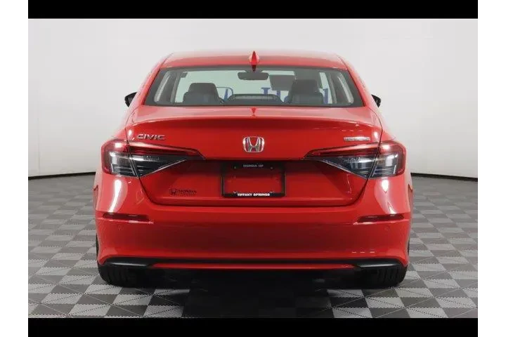 $28875 : Honda Civic 2023 Touring 4dr image 6