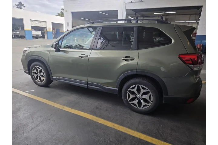 $22275 : Subaru Forester 2020 AWD Pre image 10