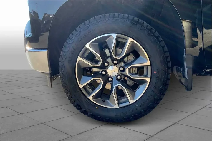 $38522 : Chevrolet Silverado 1500 202 image 10