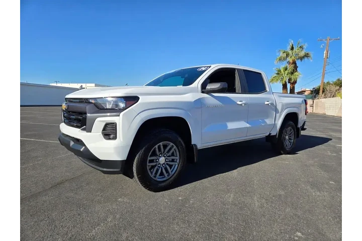 $32991 : Chevrolet Colorado 2024 4x2 image 2