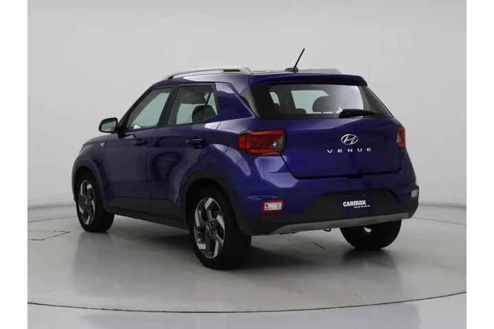 $16998 : Hyundai VENUE 2023 SEL 4dr C image 2