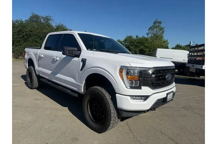 $38000 : Ford F-150 2021 4x4 XLT 4dr image 7