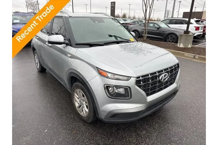 $14987 : Hyundai VENUE 2020 SEL 4dr C image 2