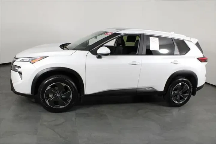 $20987 : Nissan Rogue 2024 SV 4dr Cro image 9