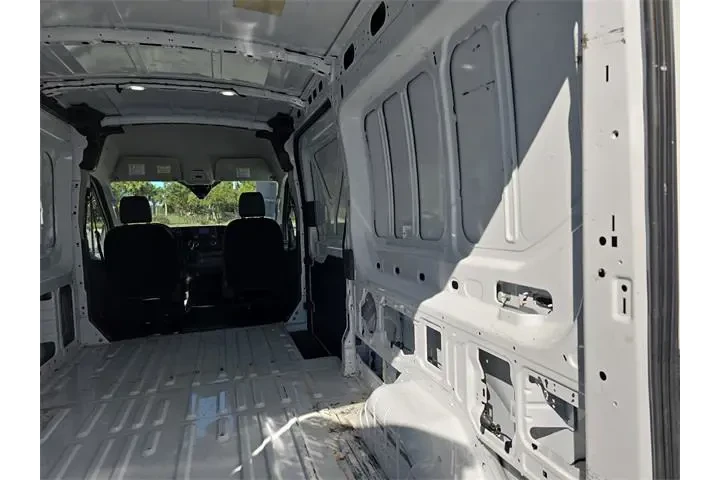 $13990 : Ford Transit 2022 250 3dr SW image 8