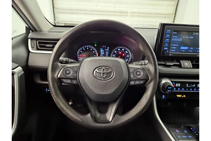 $26998 : Toyota RAV4 2021 XLE 4dr SUV image 10