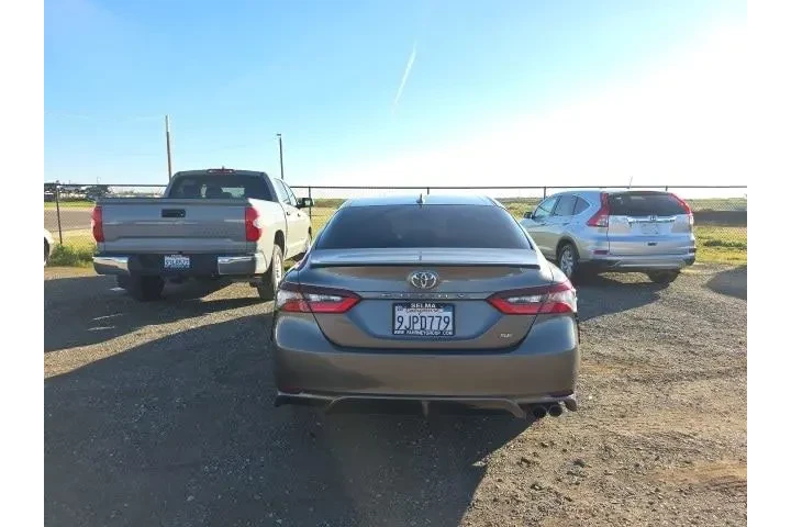 $17900 : Toyota Camry 2021 SE 4dr Sed image 5