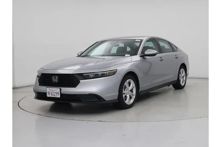 $25998 : Honda Accord 2023 LX 4dr Sed image 4