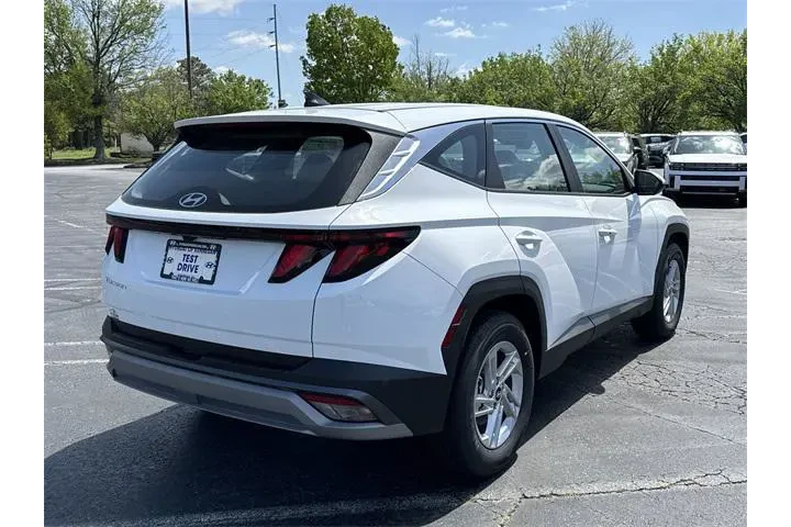 $25815 : Hyundai TUCSON 2025 SE 4dr S image 7
