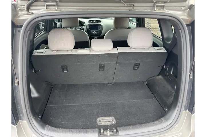 $12433 : Kia Soul 2018 4dr Crossover image 10