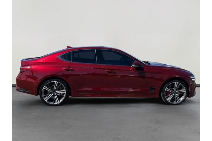 Genesis G70 2025 3.3T Sport image 6